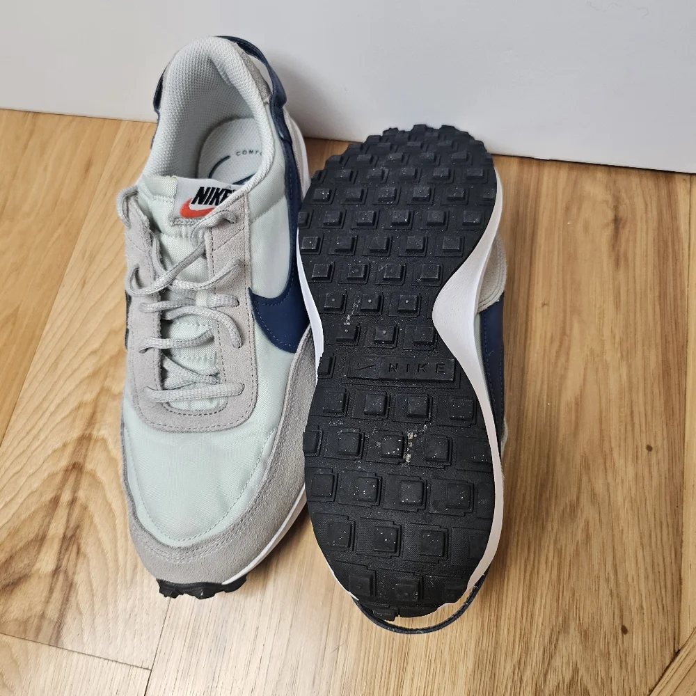 Nike Waffle Debut Light Silver Valerian‎ Blue Sneaker DH9523-005 Women’s Size 10